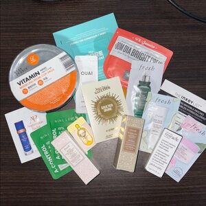 Beauty Samples Bundle ✨